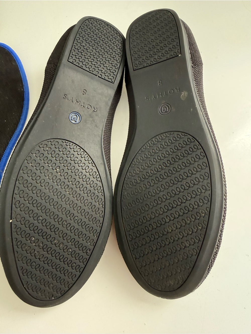 Rothy's the flats round ballet size 8 Black Knit Flats with Blue Trim - Picture 9 of 10